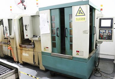 元景工藝品-精雕機(jī)