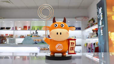 如何選擇樹(shù)脂工藝品擺件廠家？